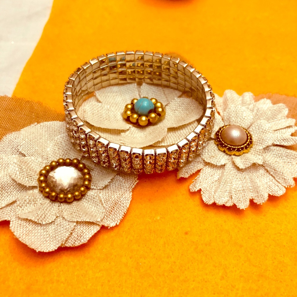 Bracelet